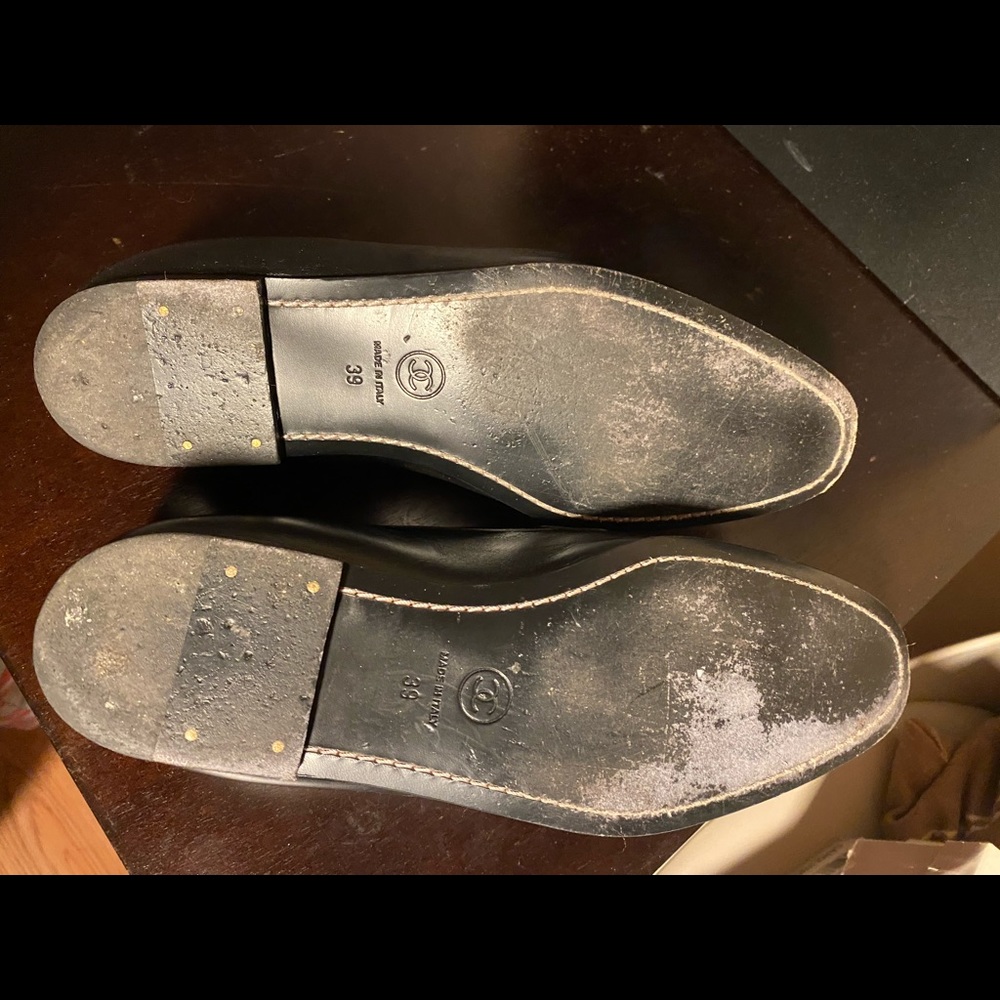 Beautiful Chanel Loafers-Great condition. Perfect for everyday! - Picture 5 of 7